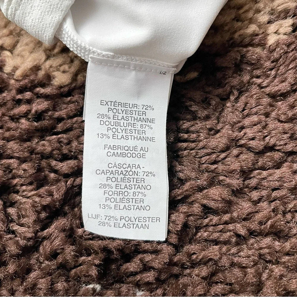 Vuori Daily Crop Tank Sz S In White - Picture 6 of 7